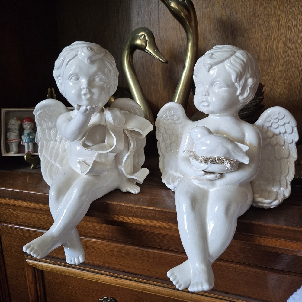 Set of 2 Vintage Ceramic Glazed White Cherub Angels